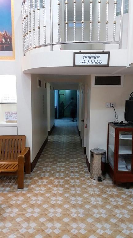 Breeze Guest House Maulmyine Zewnętrze zdjęcie