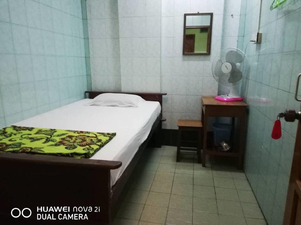 Breeze Guest House Maulmyine Zewnętrze zdjęcie