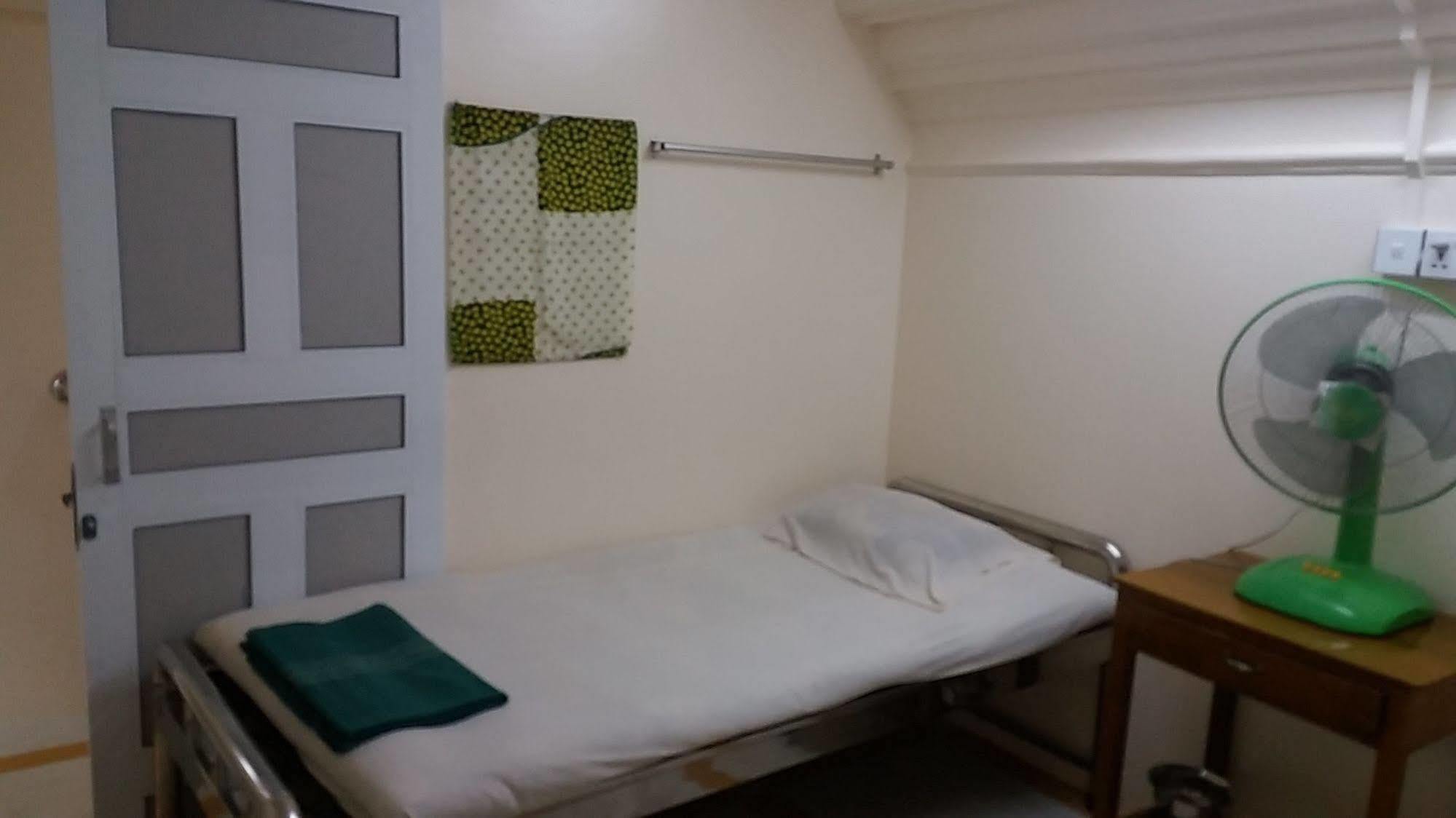 Breeze Guest House Maulmyine Zewnętrze zdjęcie