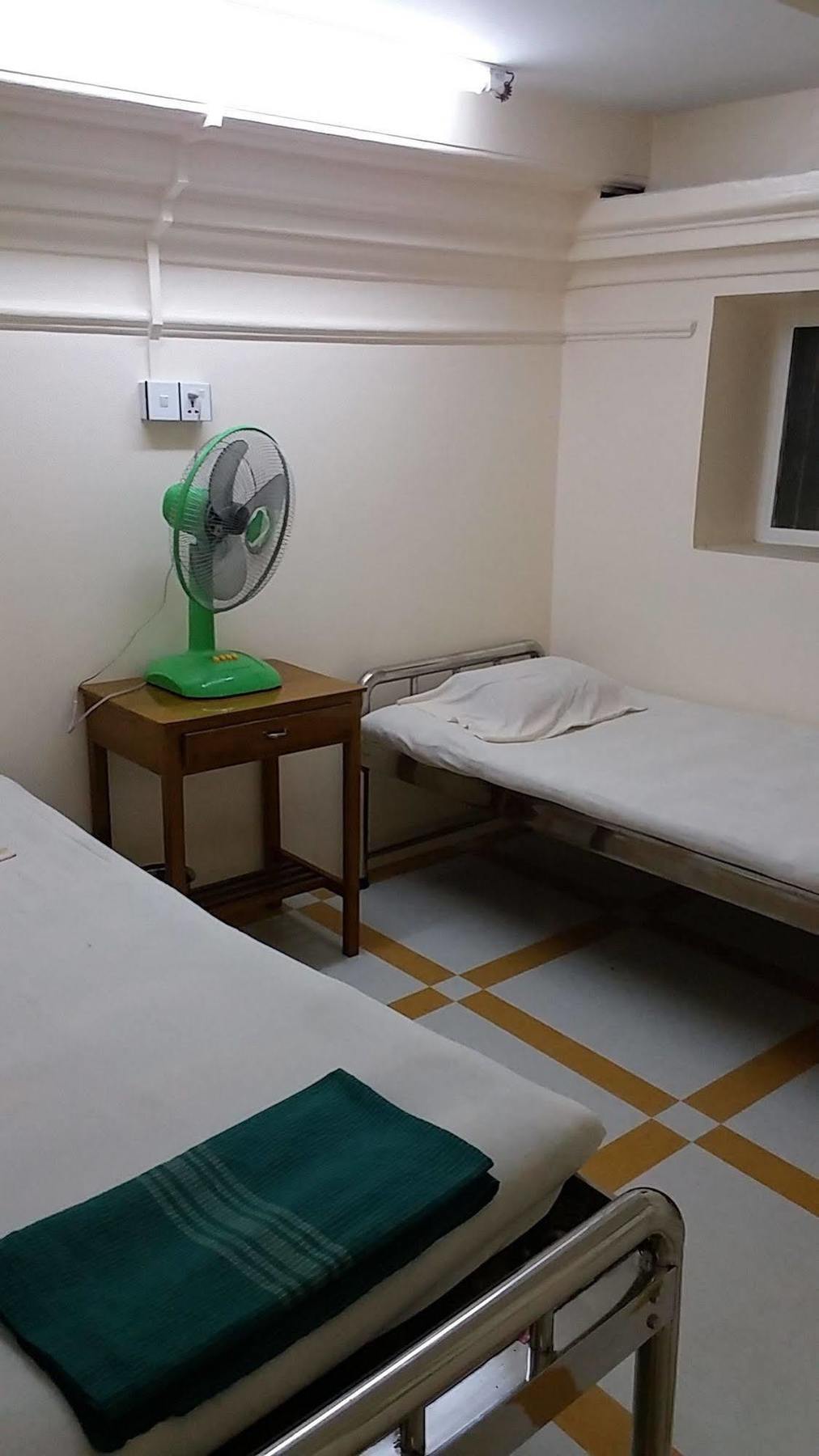 Breeze Guest House Maulmyine Zewnętrze zdjęcie